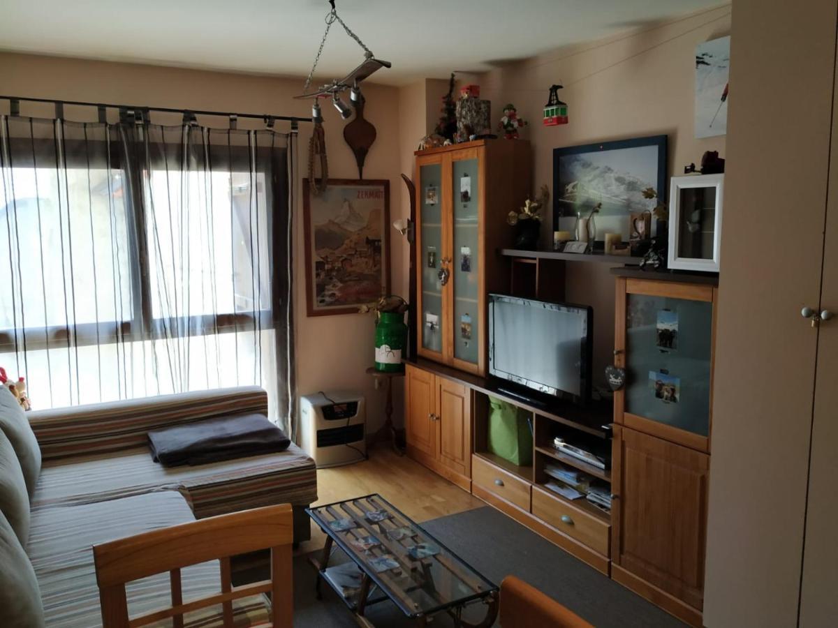 Apartamento En Escarrilla, Сальент-де-Гальего Экстерьер фото