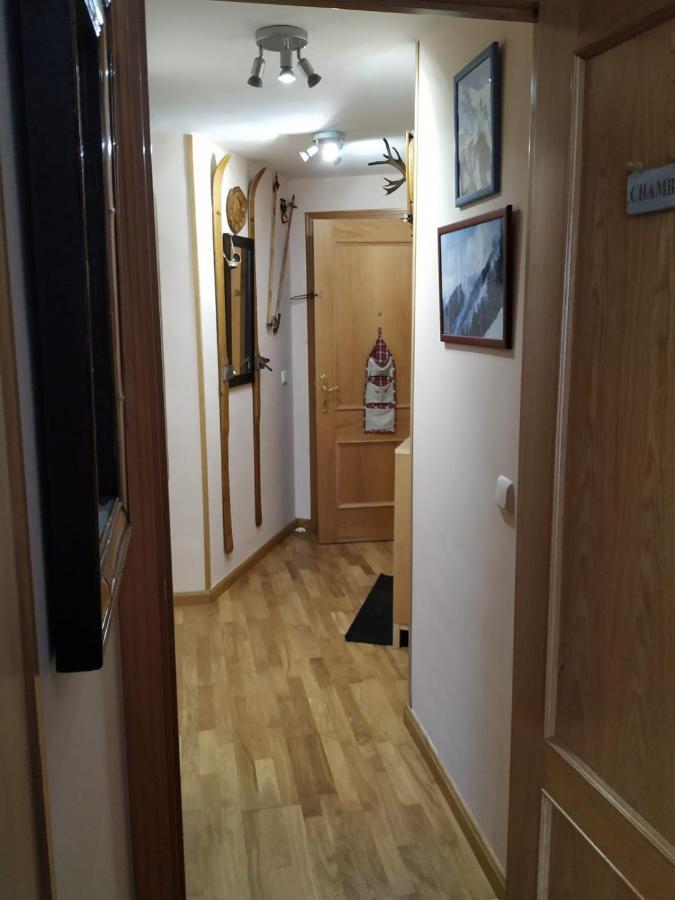 Apartamento En Escarrilla, Сальент-де-Гальего Экстерьер фото